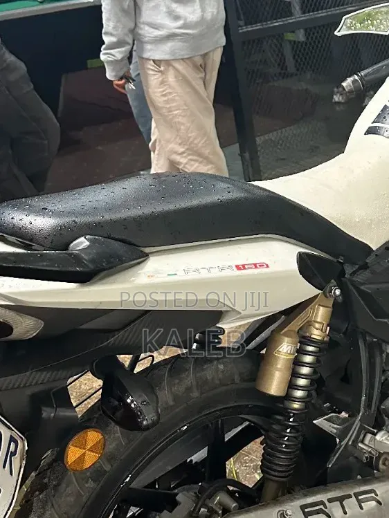 TVS Apache 180 RTR 2023 Black