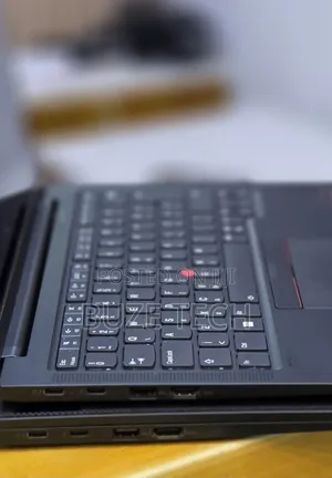 New Laptop Lenovo 16GB Intel Core i7 SSD 512GB
