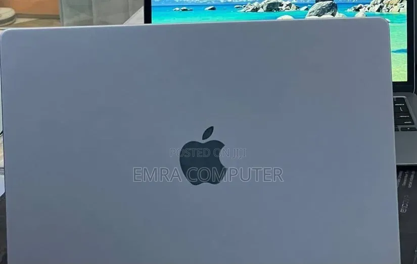 New Laptop Apple MacBook Pro 2021 M1 16GB Apple M1 Pro SSD 512GB