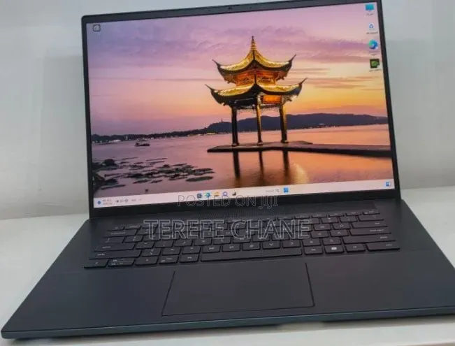 New Laptop Dell Inspiron 15 16GB Intel Core i7 SSD 512GB