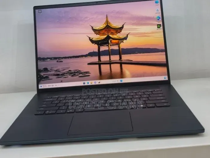 New Laptop Dell Inspiron 15 16GB Intel Core i7 SSD 512GB