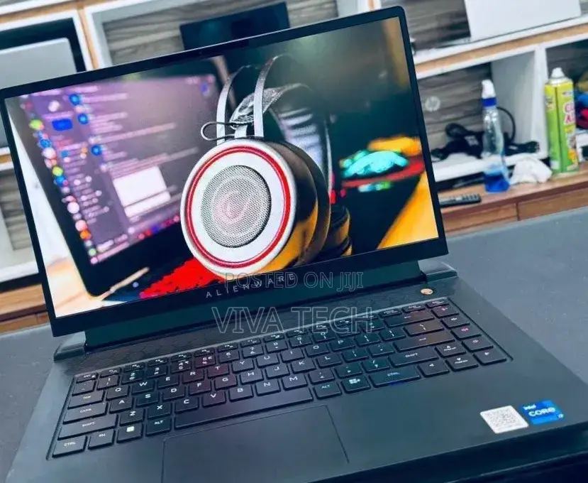 New Laptop Alienware 17 R5 16GB Intel Core i7 SSD 512GB