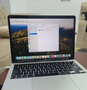 New Laptop Apple MacBook Pro 2021 M1 16GB Apple M1 Pro SSD 256GB