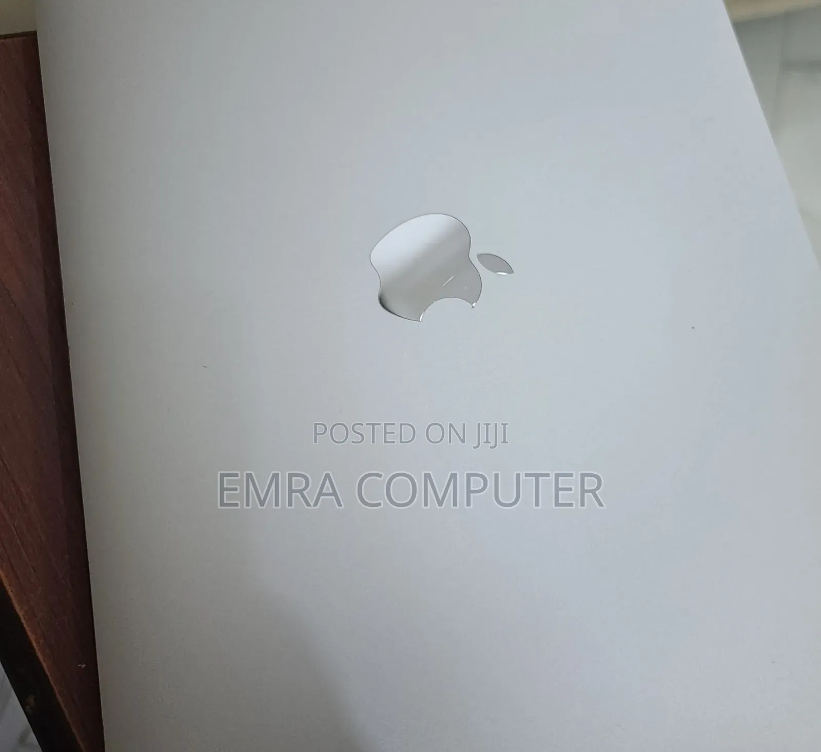 New Laptop Apple MacBook Pro 2021 M1 16GB Apple M1 Pro SSD 256GB