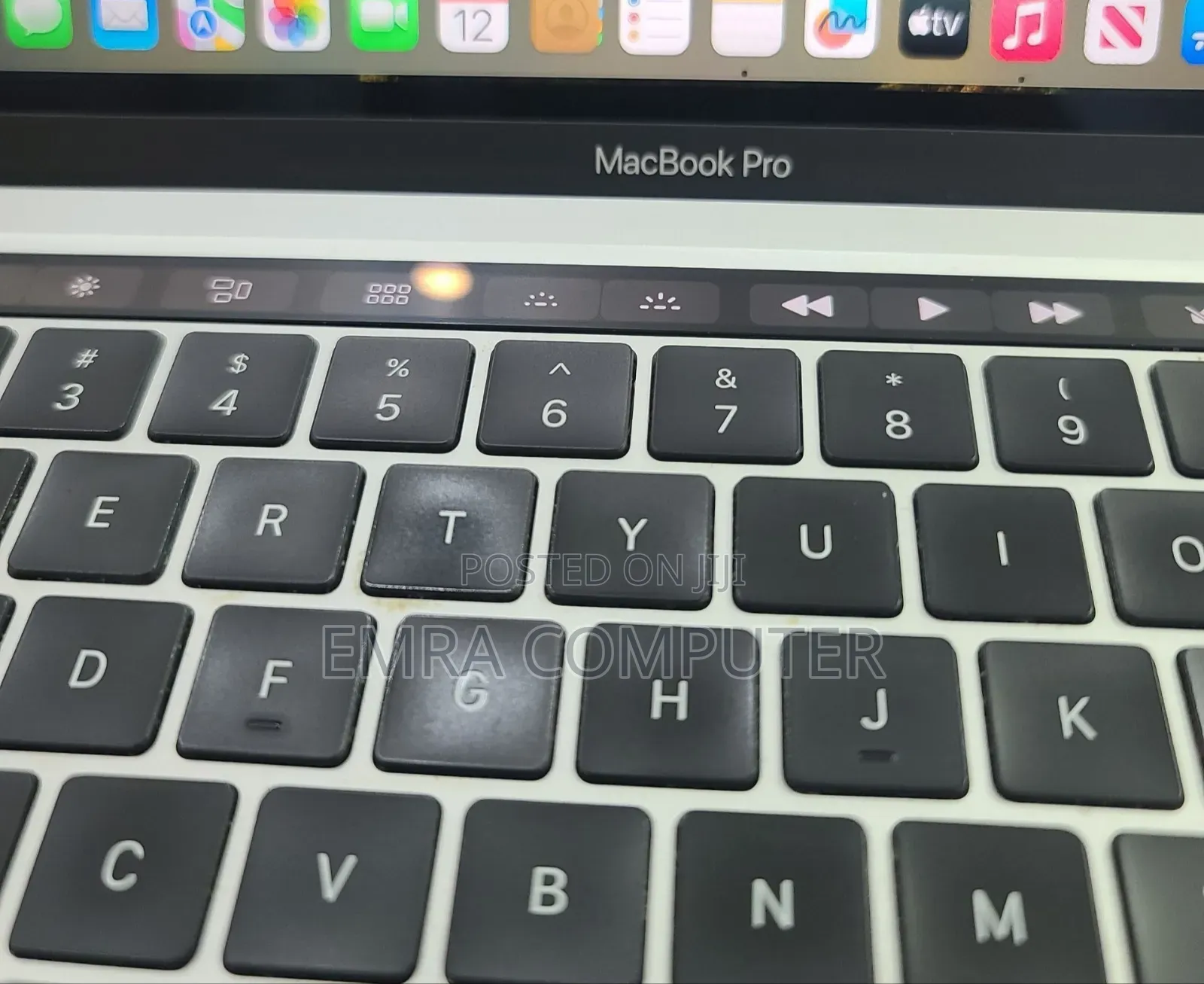 New Laptop Apple MacBook Pro 2021 M1 16GB Apple M1 Pro SSD 256GB