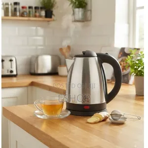 The 360° Rotating Base on the Kettle Eliminates Awkward Angles