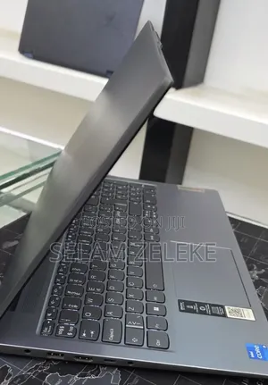 New Laptop Lenovo Ideapad 3 8GB Intel Core i5 SSD 512GB