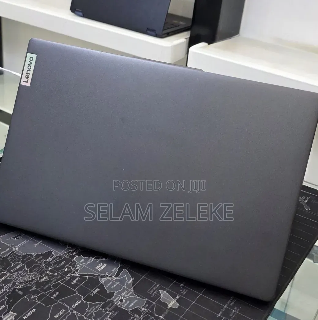 New Laptop Lenovo Ideapad 3 8GB Intel Core i5 SSD 512GB