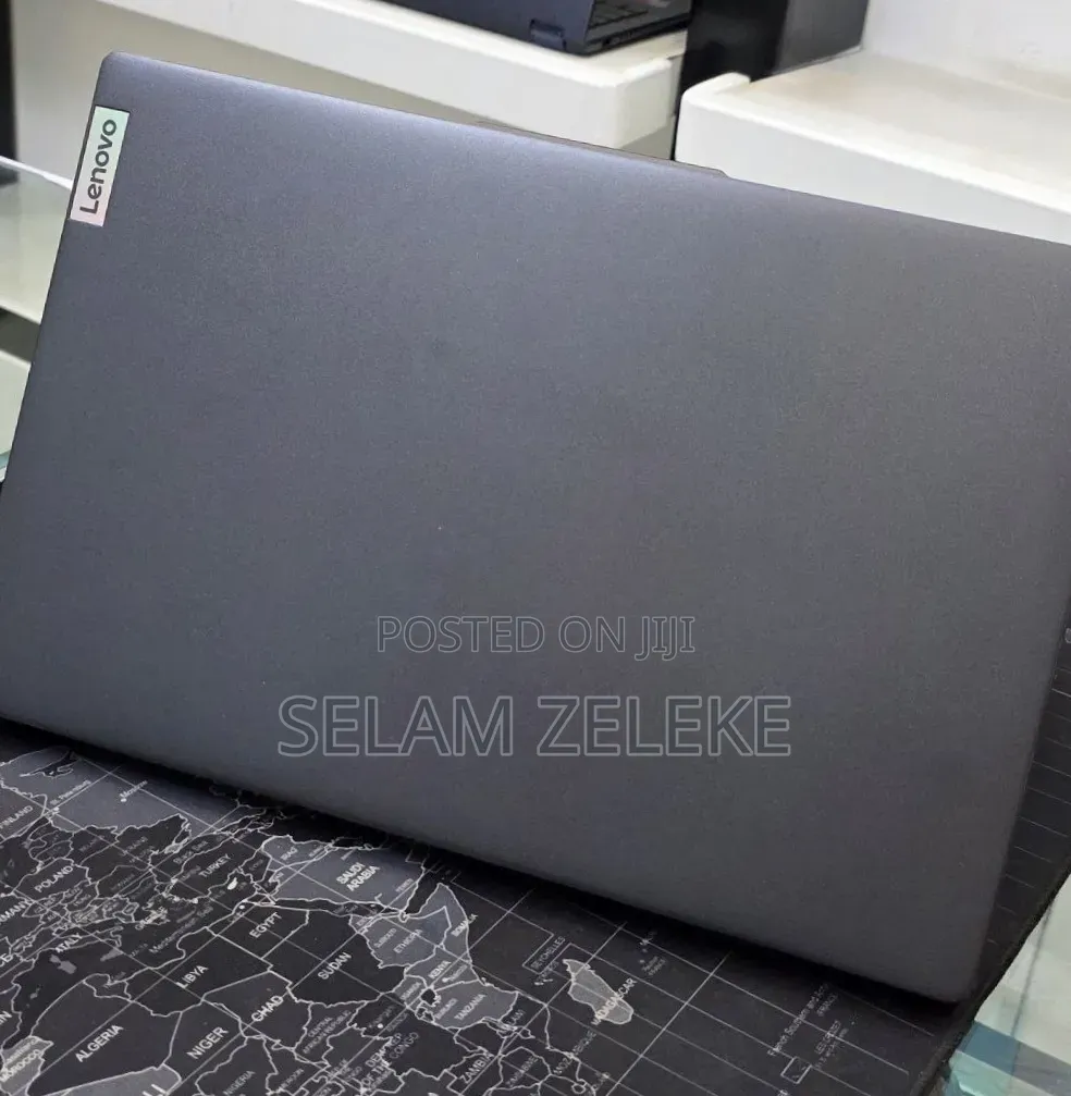New Laptop Lenovo Ideapad 3 8GB Intel Core i5 SSD 512GB