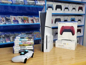 PS5 Slim Europe Used + 1 Original Joystick በአሪፍ ሁኔታ ላይ ያለ