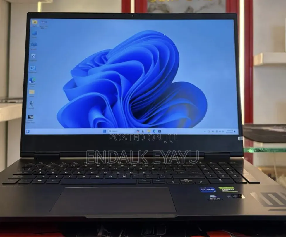 New Laptop HP Omen 16 16GB Intel Core i9 SSD 1T
