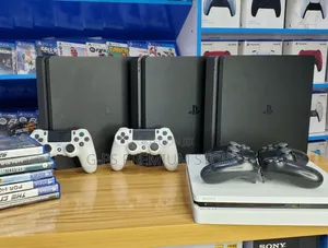 PS4 Slim Jailbreak Europe Used + 1 Joystick
‎