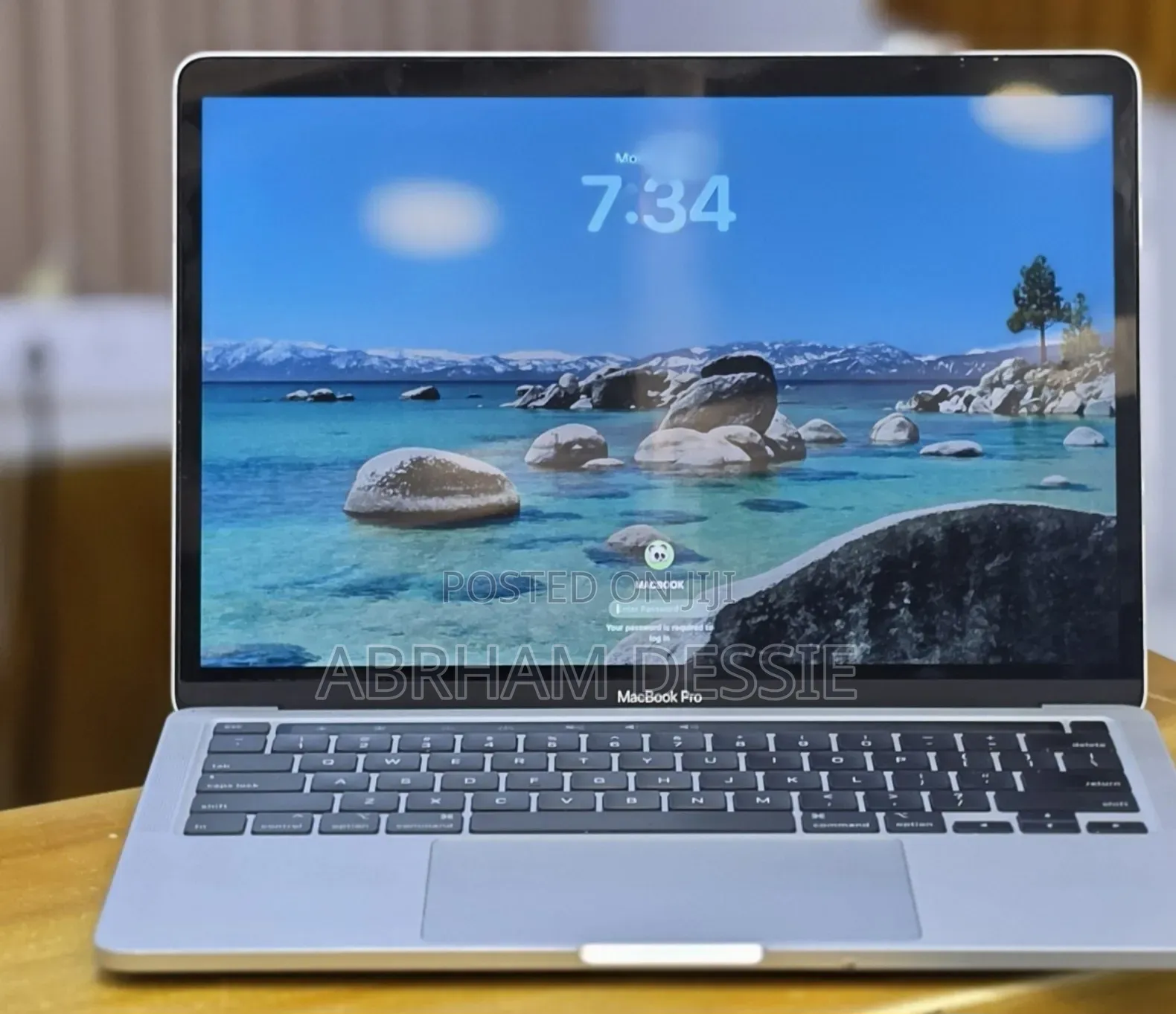 New Laptop Apple MacBook Pro 2020 16GB Intel Core i7 SSD 512GB