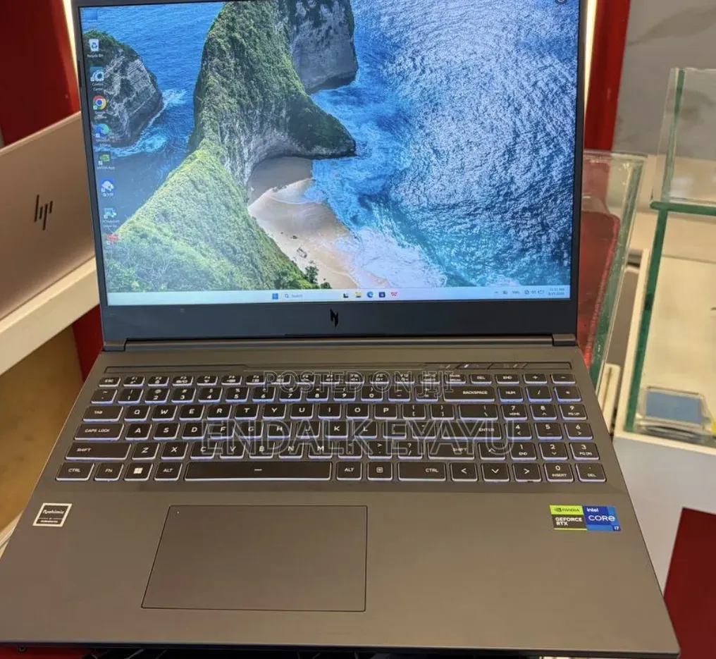 New Laptop Acer Nitro V 16 16GB Intel Core i7 SSD 1T