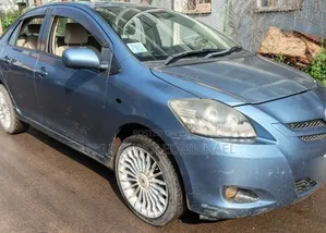 Toyota Yaris 2010 Blue