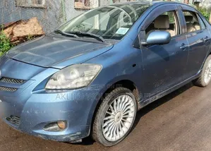 Toyota Yaris 2010 Blue