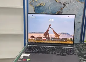 New Laptop Lenovo 16GB AMD Ryzen 7 SSD 512GB