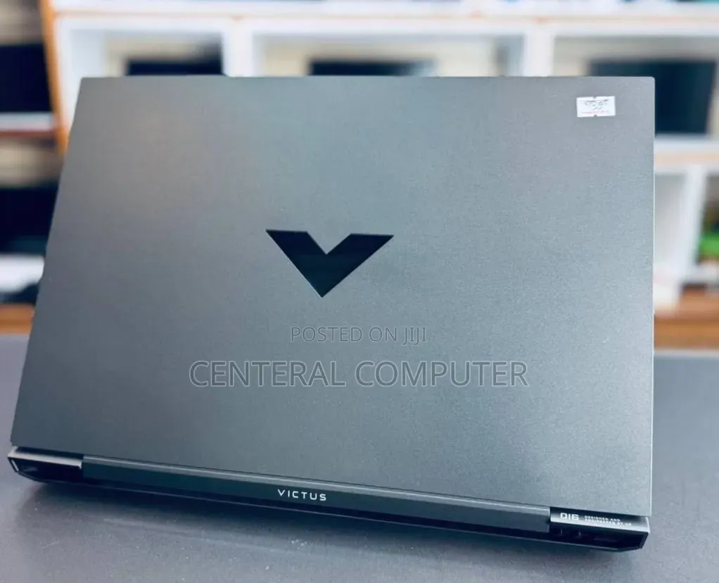 New Laptop HP Victus 16 16GB AMD Ryzen 5 SSD 512GB