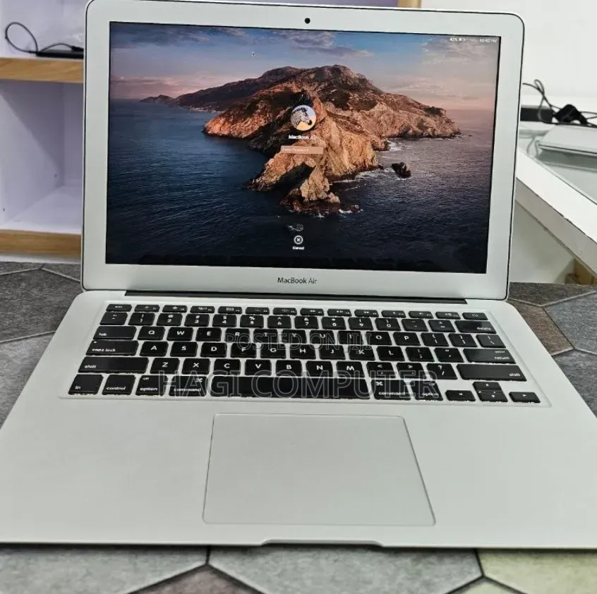 New Laptop Apple MacBook Air 2017 8GB Intel Core i5 SSD 256GB