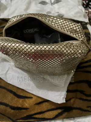 l'OREAL Women's Purse