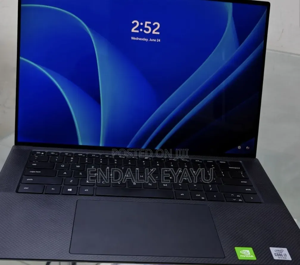 New Laptop Dell Precision 15 3520 16GB Intel Core i7 SSD 512GB