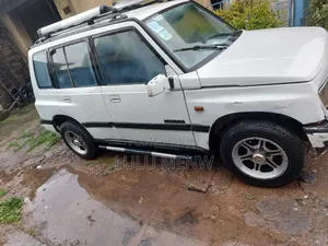 Suzuki Vitara 1992 White
