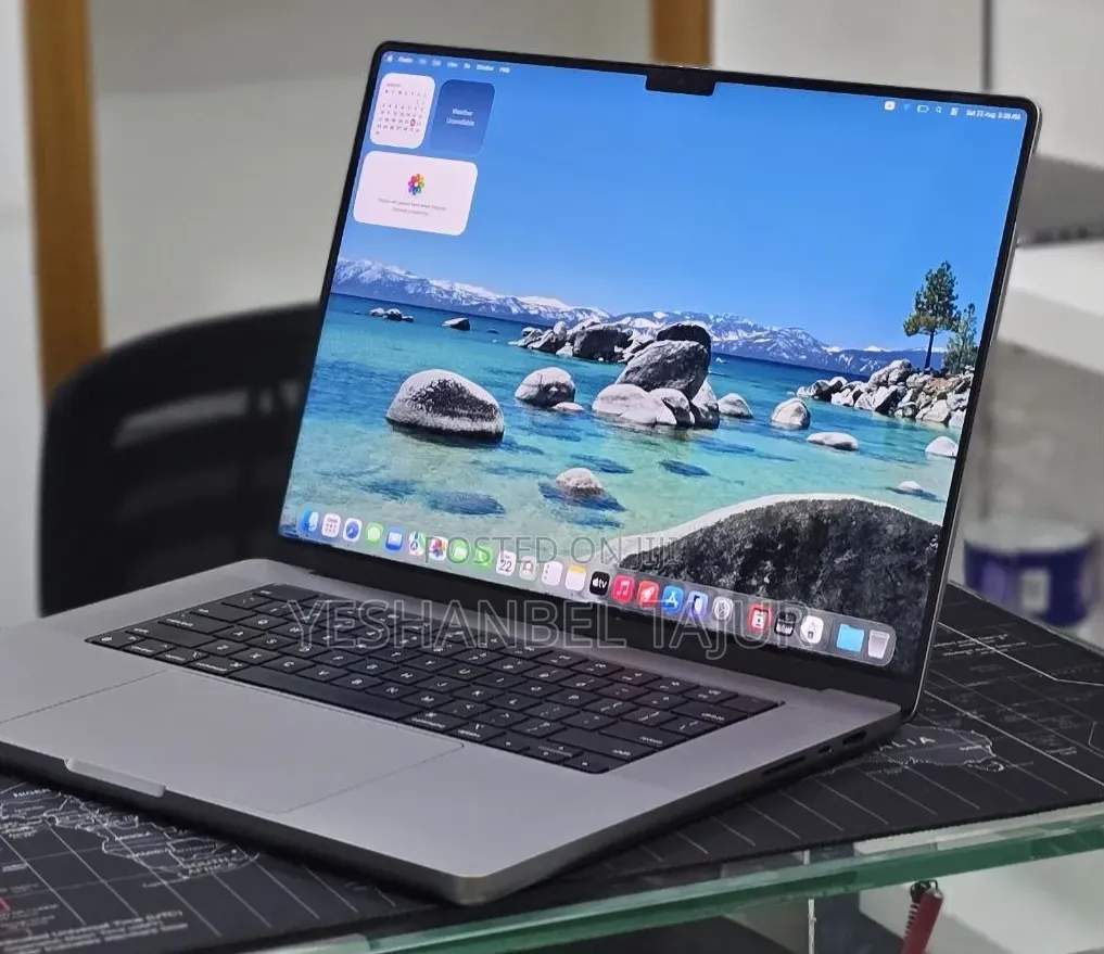 New Laptop Apple MacBook Pro 2021 M1 Max 32GB Apple M1 Max SSD 512GB