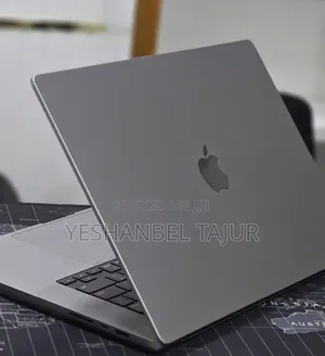 New Laptop Apple MacBook Pro 2021 M1 Max 32GB Apple M1 Max SSD 512GB