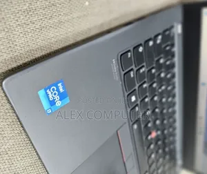 New Laptop Lenovo ThinkPad T14s Gen 2 16GB Intel Core i7 SSD 512GB