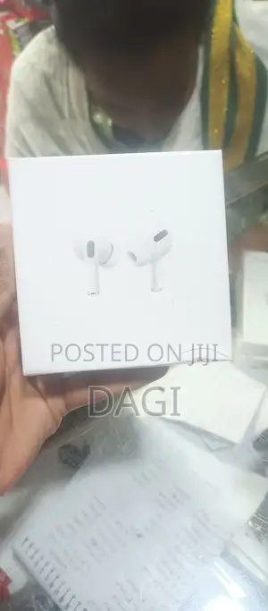 Apple AirPods Pro With MagSafe Charging Case