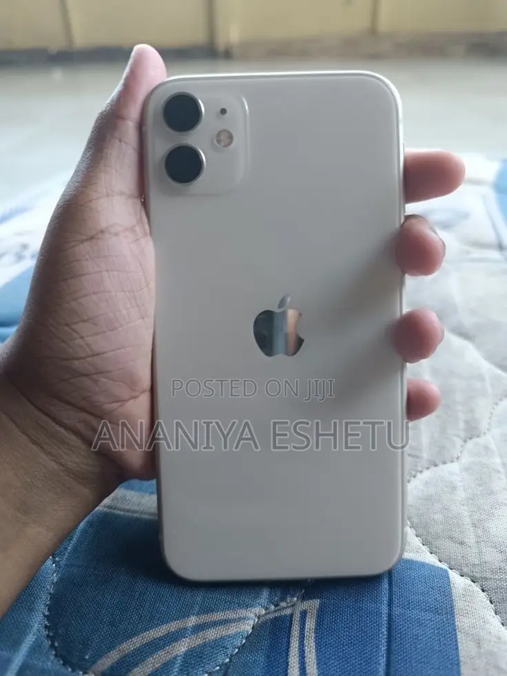 Apple iPhone 11 64 GB White