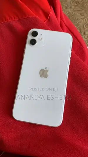 Apple iPhone 11 64 GB White