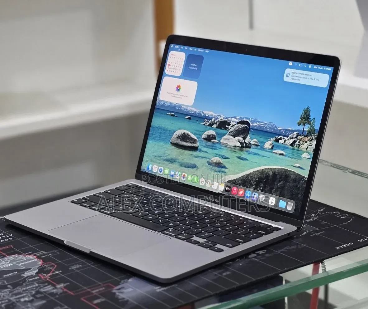 New Laptop Apple MacBook Pro 2021 M1 16GB Apple M1 Pro SSD 512GB