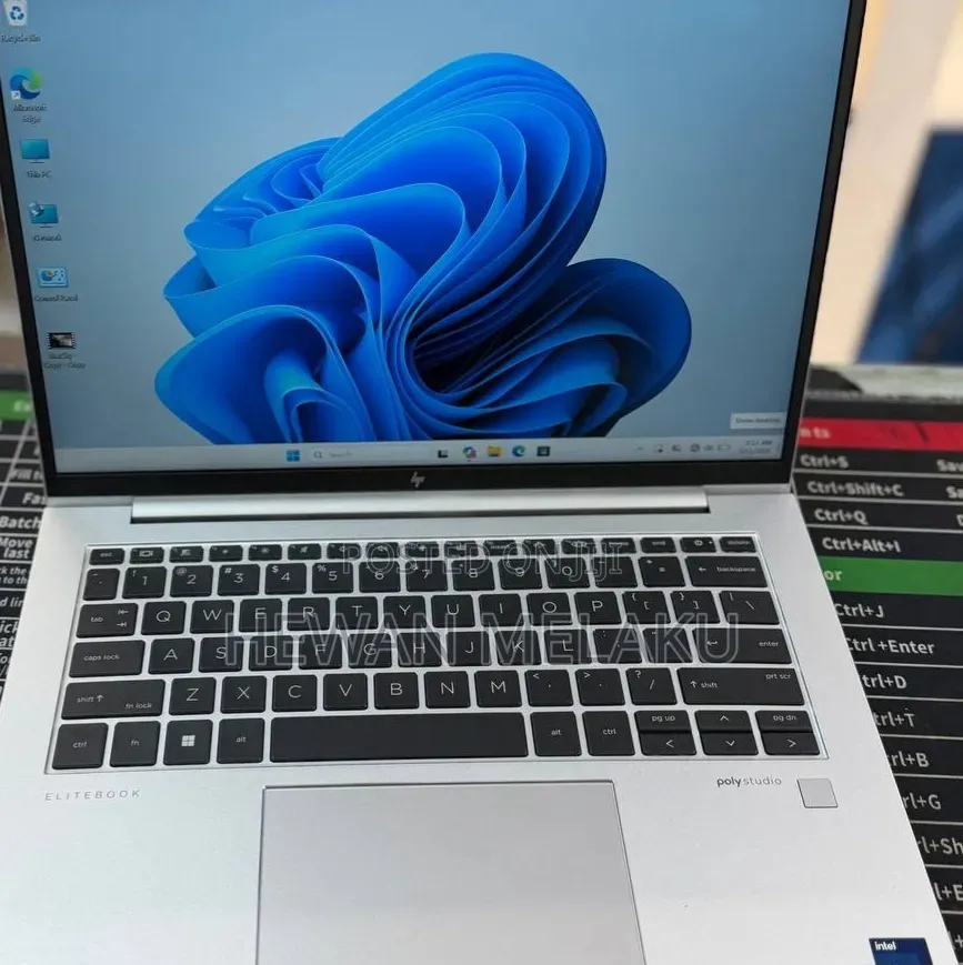 New Laptop HP EliteBook 840 G8 16GB Intel Core i7 SSD 512GB