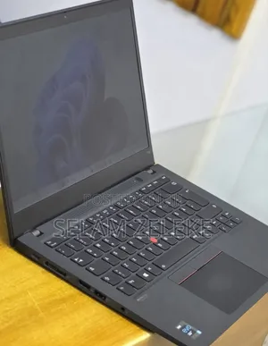 New Laptop Lenovo ThinkPad T14 16GB Intel Core i7 SSD 512GB