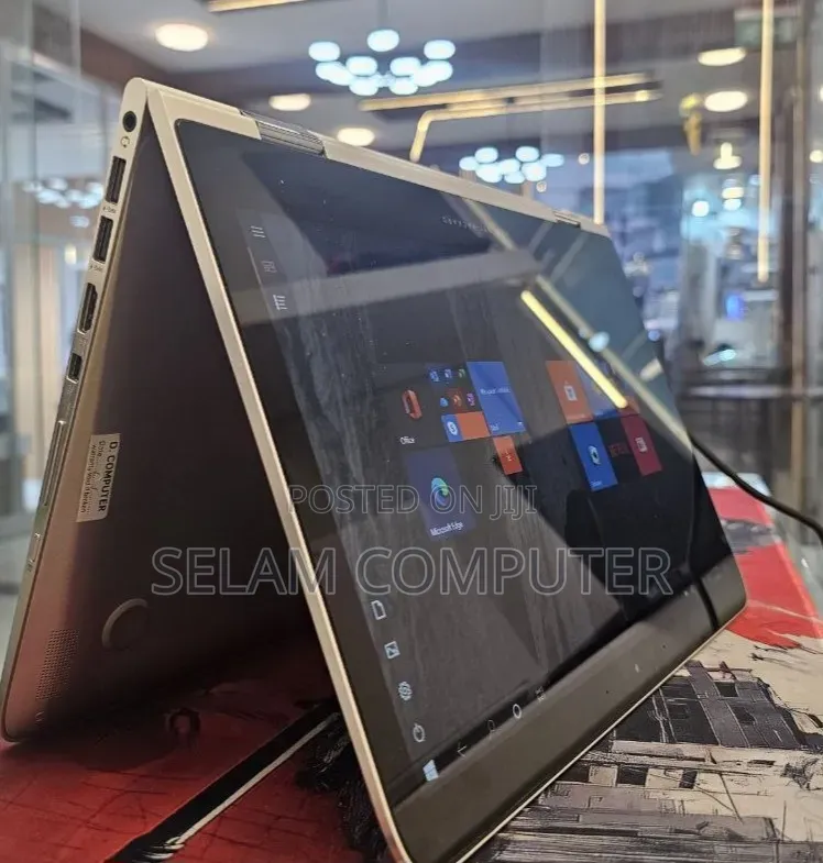 New Laptop HP Spectre X360 8GB Intel Core i5 SSD 256GB