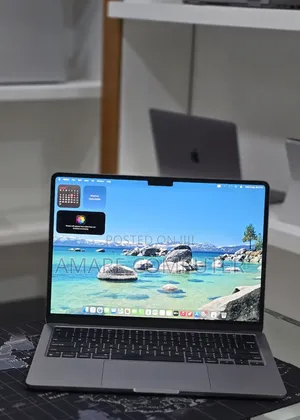 New Laptop Apple MacBook Air 2022 M2 16GB Apple M2 SSD 256GB