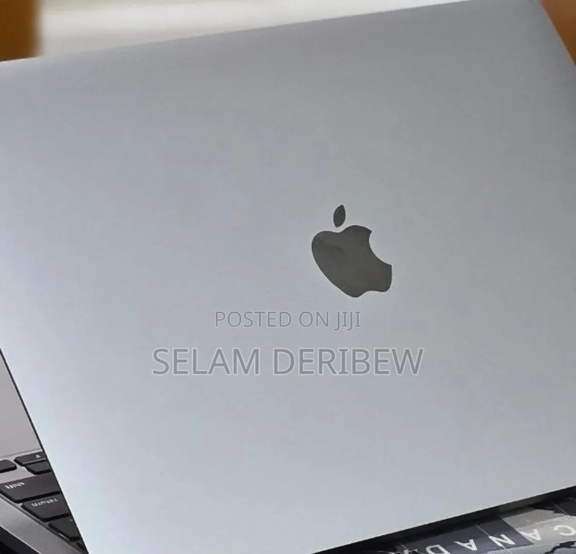 New Laptop Apple MacBook Pro 2022 M2 16GB Apple M2 SSD 512GB