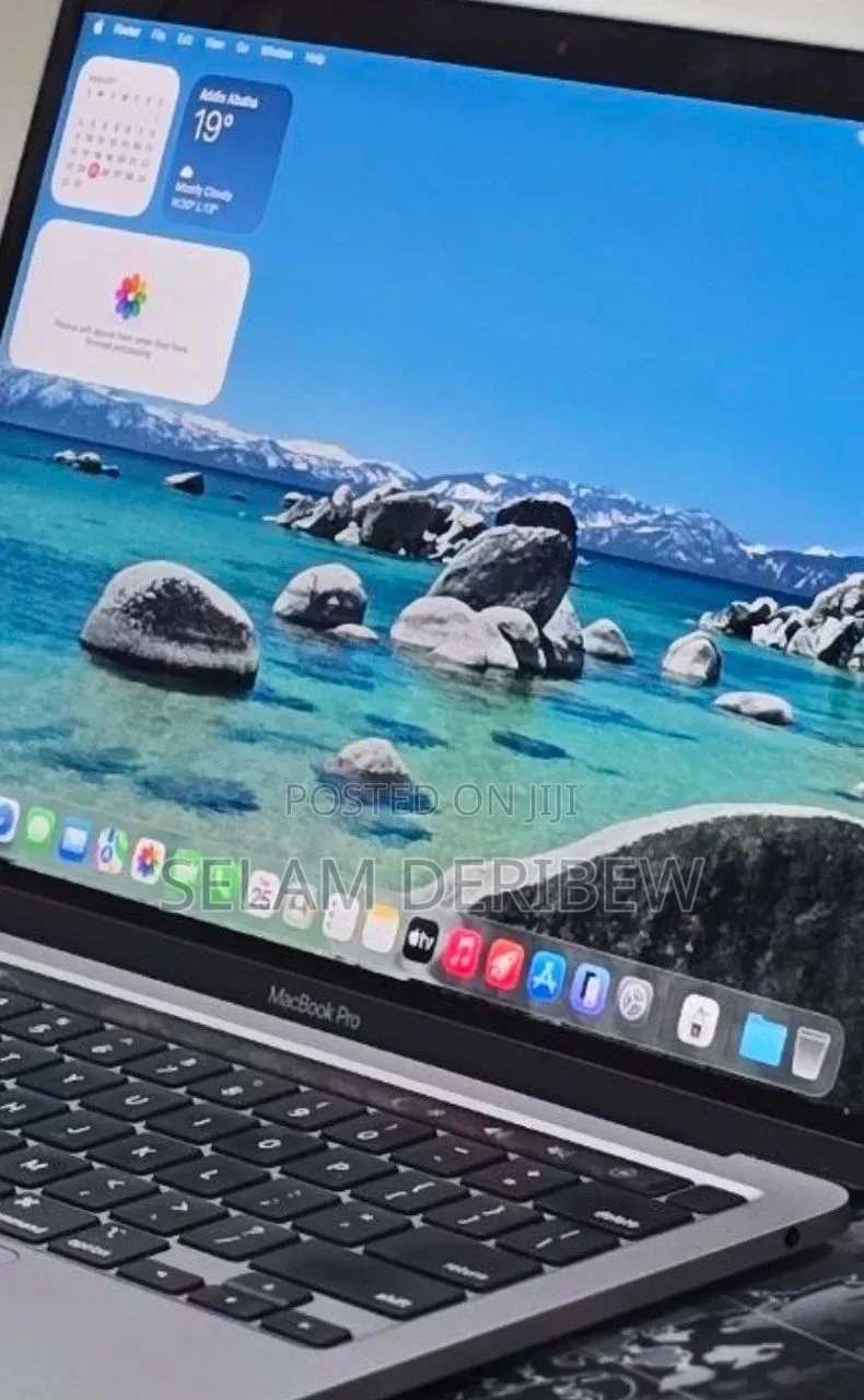 New Laptop Apple MacBook Pro 2022 M2 16GB Apple M2 SSD 512GB
