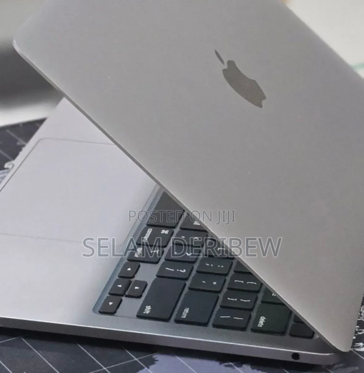 New Laptop Apple MacBook Pro 2022 M2 16GB Apple M2 SSD 512GB