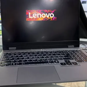 New Laptop Lenovo LOQ 15IRH8 16GB AMD Ryzen 5 SSD 512GB