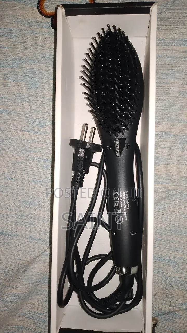 Gemei GM-2972 Professional Hair Straightener Brush (Like New)