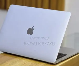 New Laptop Apple MacBook Pro 2020 32GB Intel Core i7 SSD 512GB