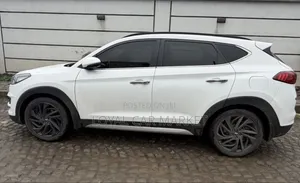 Hyundai Tucson 2019 White