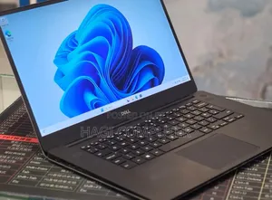 New Laptop Dell XPS 15 16GB Intel Core i5 SSD 512GB