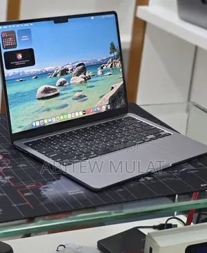 New Laptop Apple MacBook Air 2022 M2 16GB Apple M2 SSD 256GB