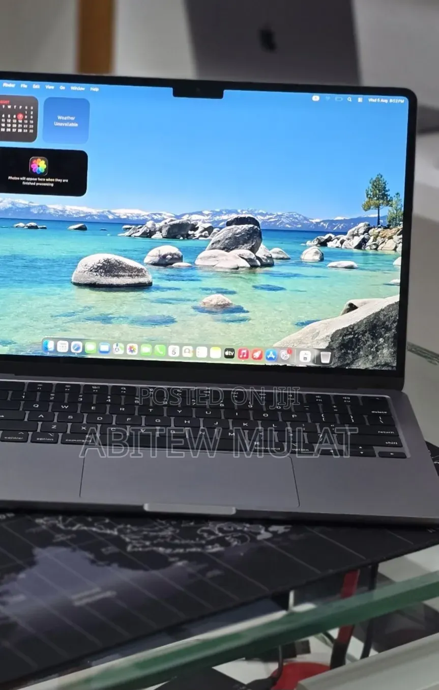New Laptop Apple MacBook Air 2022 M2 16GB Apple M2 SSD 256GB