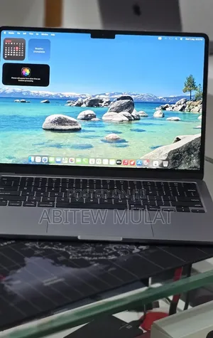 New Laptop Apple MacBook Air 2022 M2 16GB Apple M2 SSD 256GB