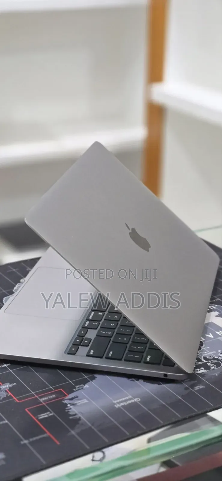 New Laptop Apple MacBook Pro 2022 M2 16GB Apple M2 SSD 512GB