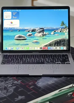 New Laptop Apple MacBook Pro 2022 M2 16GB Apple M2 SSD 512GB